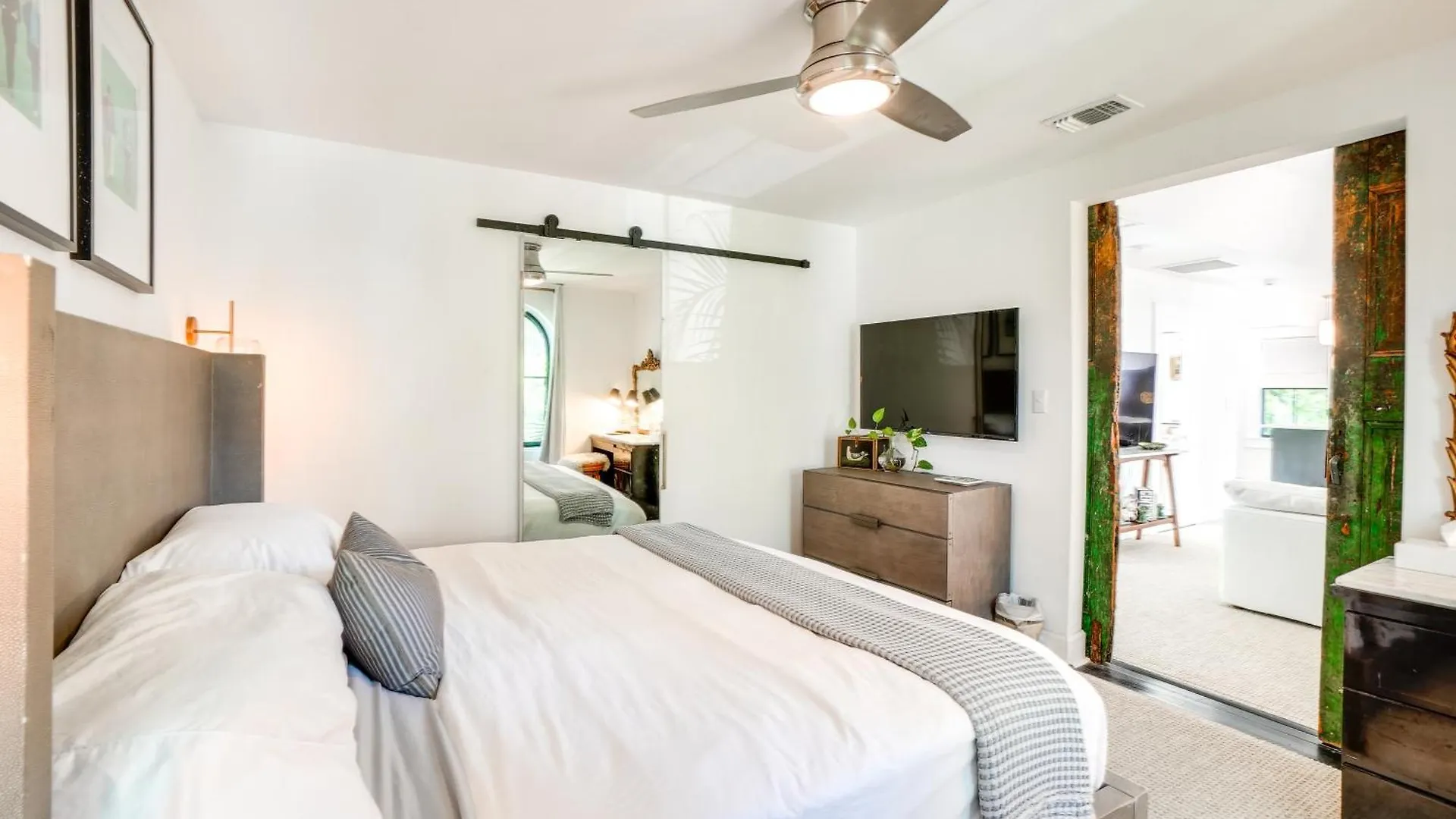 Ferienwohnung Chic Getaway In Desirable South Tampa District!